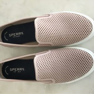 Women SPERRY TOPSIDERS Crest twin perforated Slip-ons sz 9.5